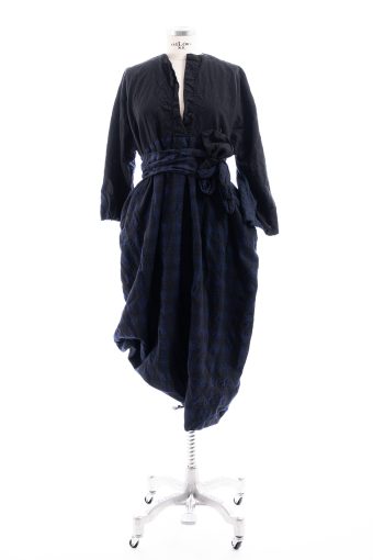 Alternative view of Daniela Gregis Abito