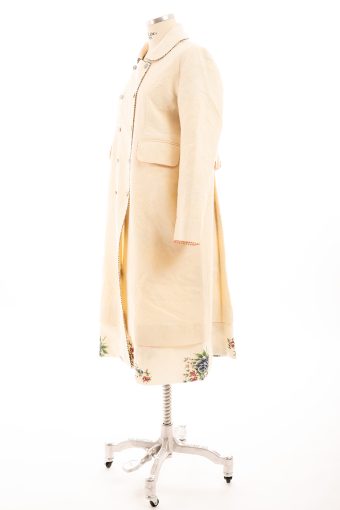 Alternative view of Péro Coat