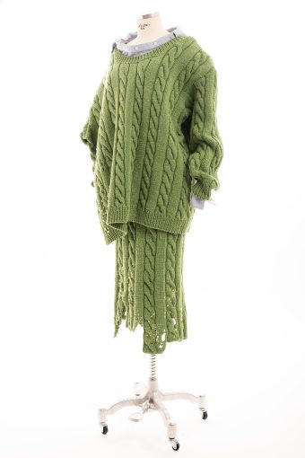 Pillings Sweater - Image 7